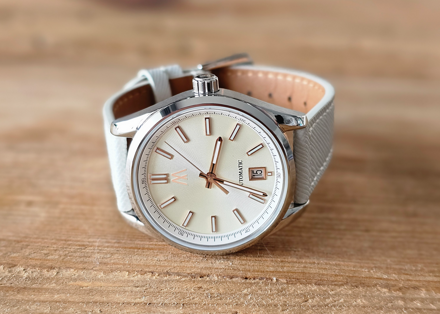 MESHBERG 37 Automatic - Champagne Mist