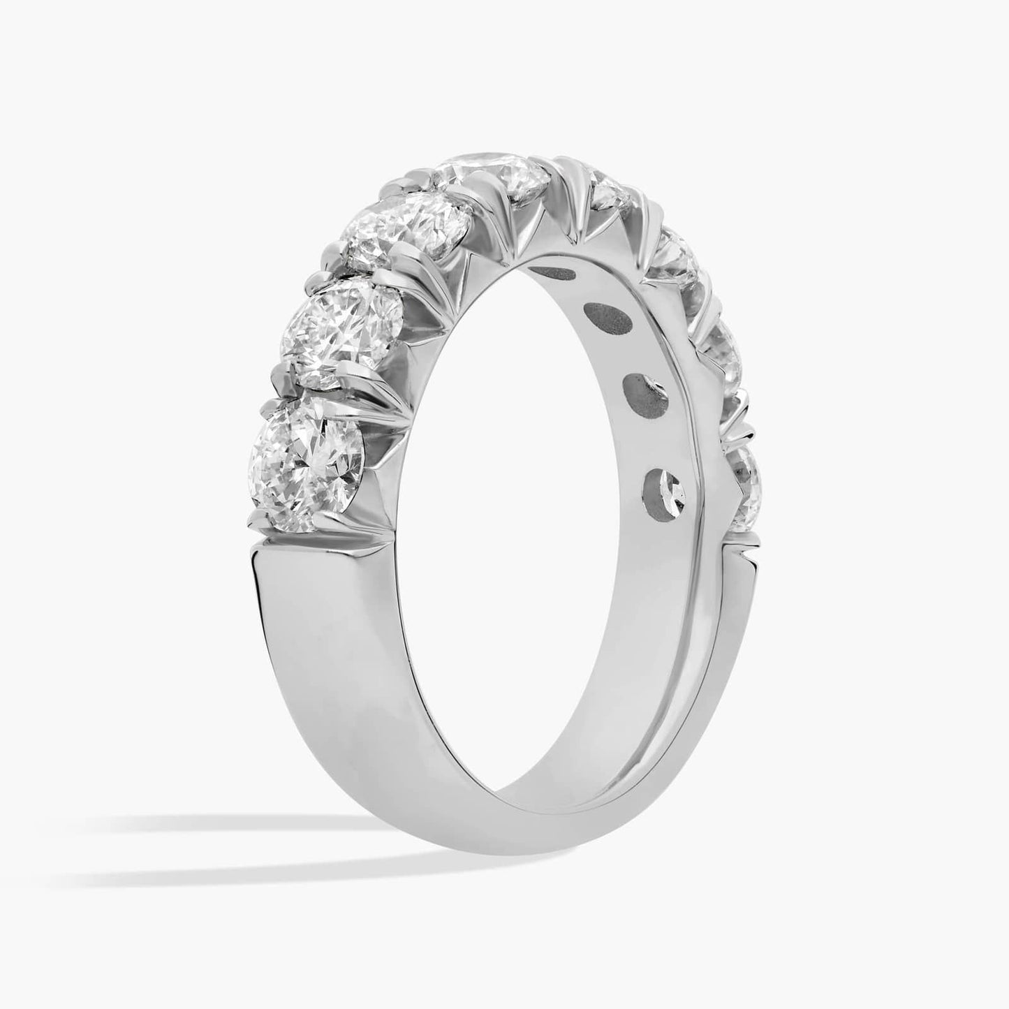 Pavé Diamond Anniversary Ring (2 Ct)