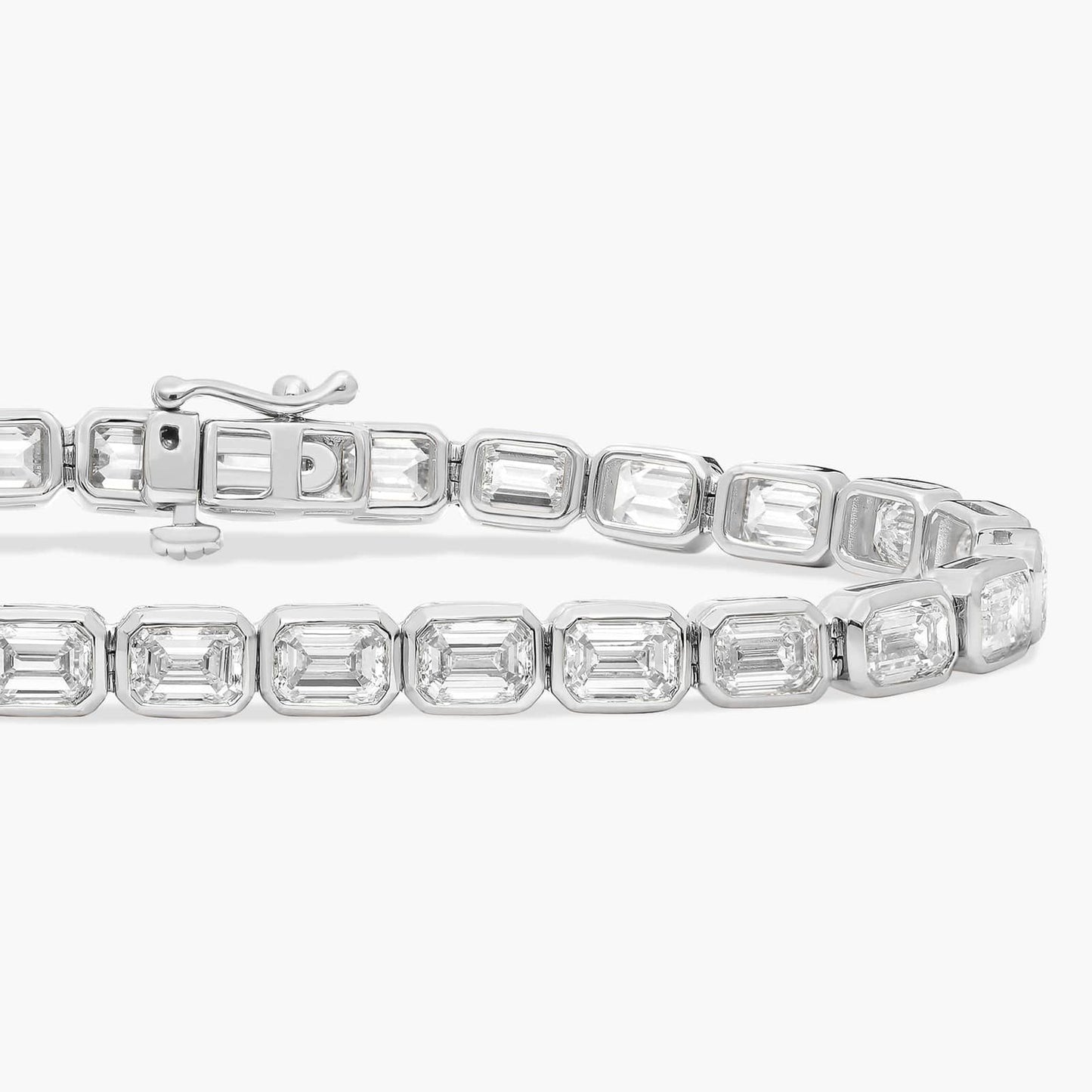7 " Emerald Cut Diamond Bezel Set Tennis Bracelet (10Ct)