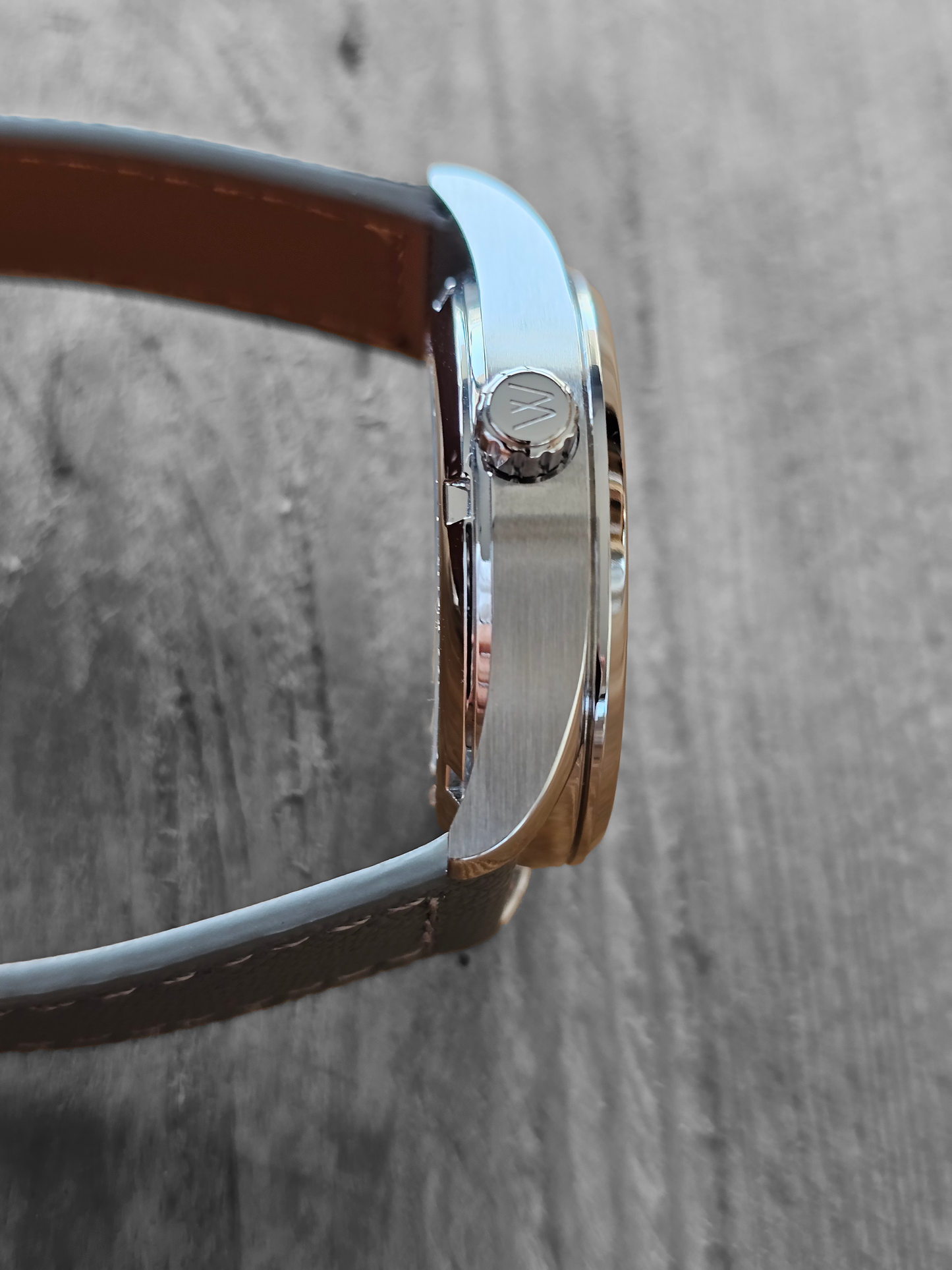 MESHBERG 37 Automatic - Black Eclipse