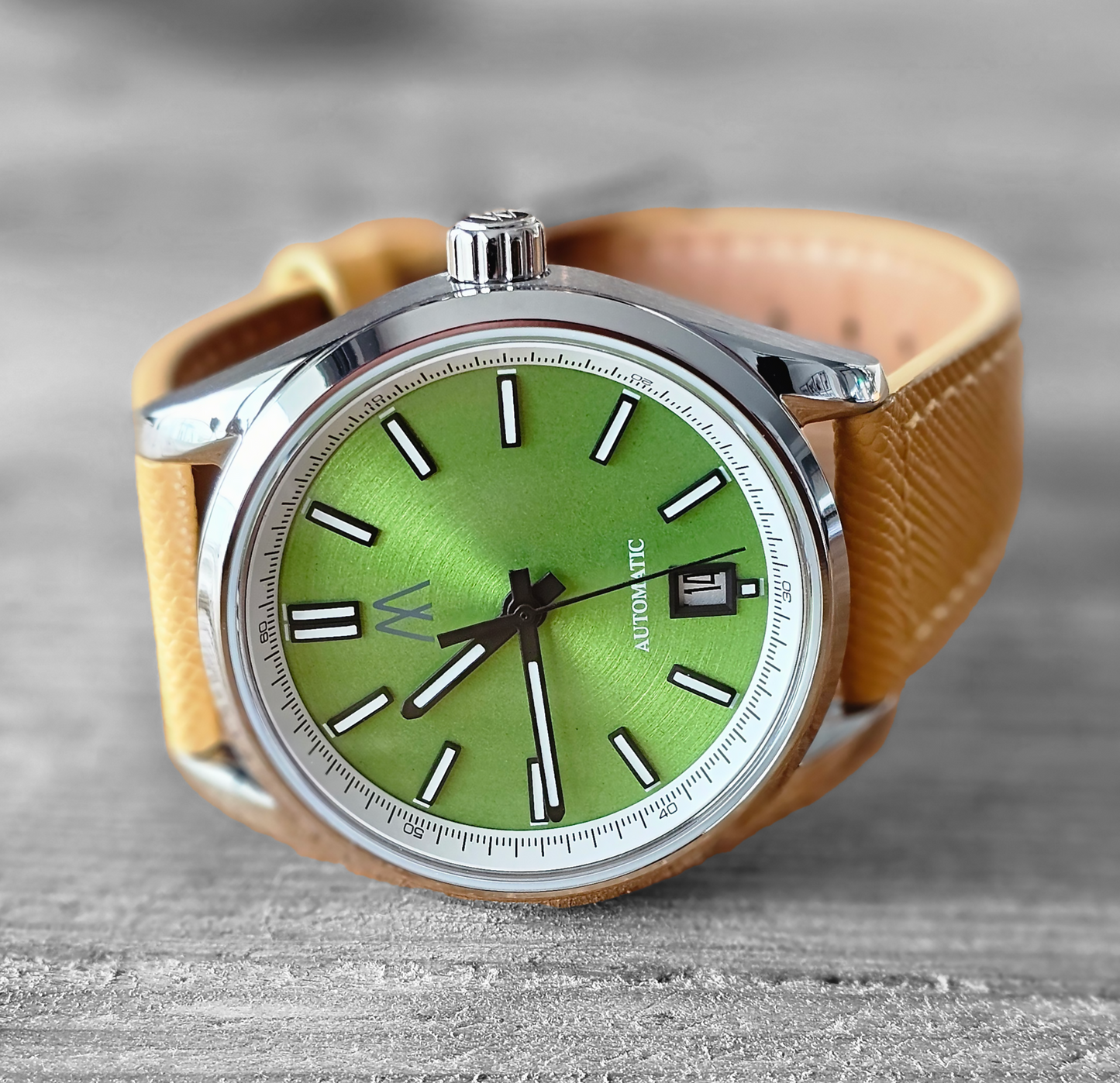 MESHBERG 37 Automatic - Pistachio Dream