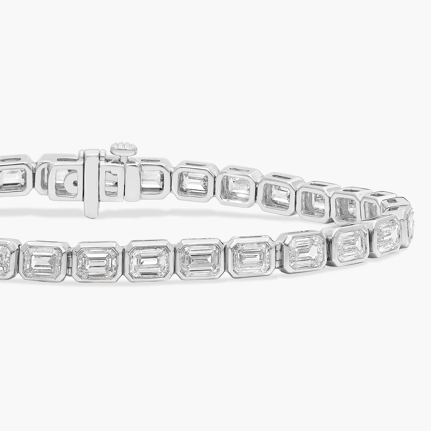 7 " Emerald Cut Diamond Bezel Set Tennis Bracelet (8Ct)